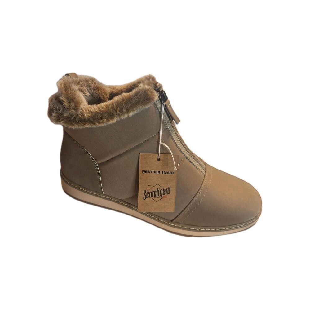 New White Mountain Tamarin Women's Ankle Puffer Boots Sand Color. Size 10